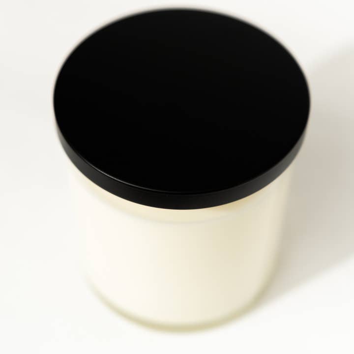 Wash and Wik - Wholesale Jar/Filled Candle - Holiday Soy Wax Candle | Cranberry | Christmas - 1 Wick2