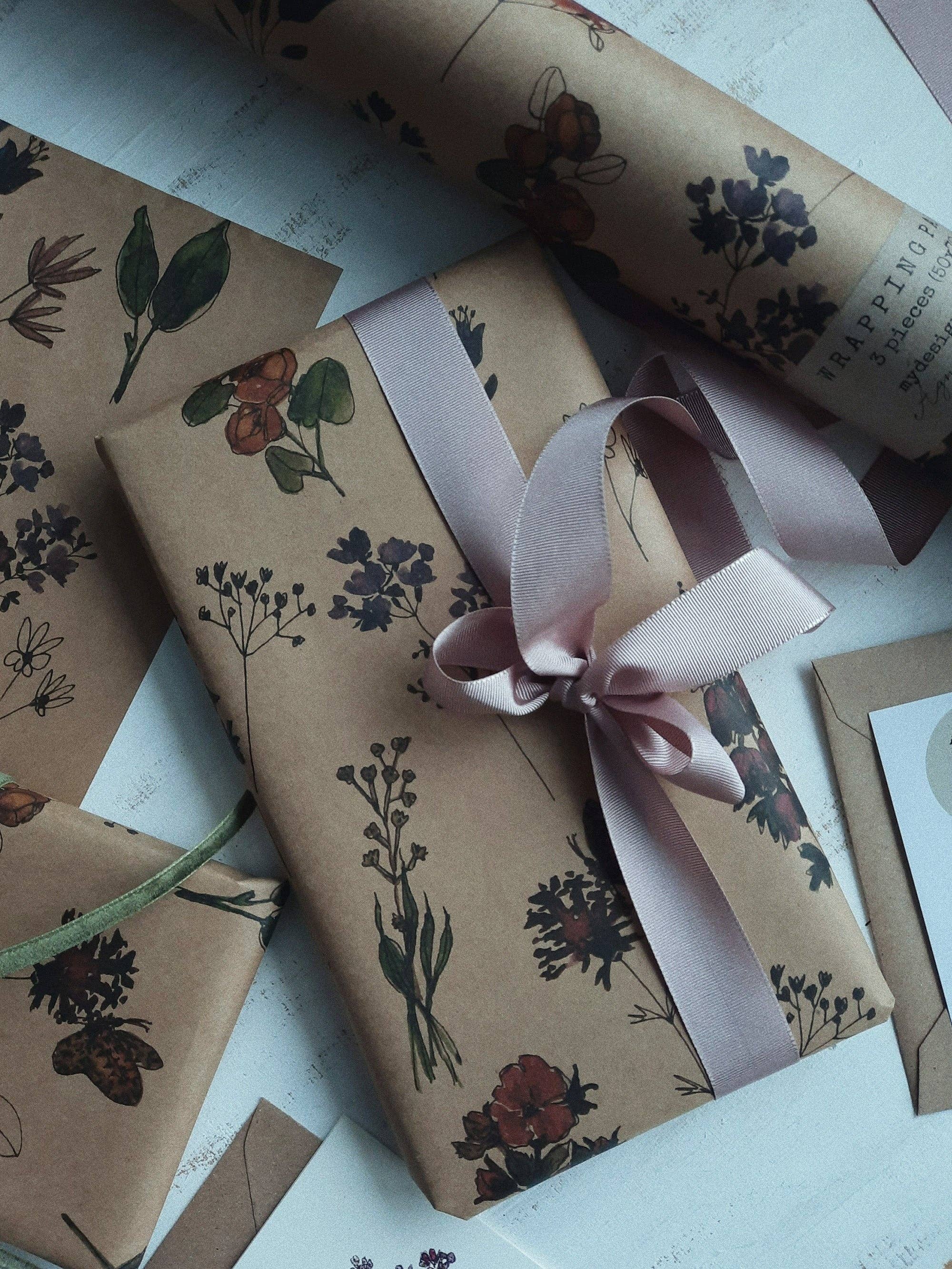 MyDesignPictures - Wholesale Flat Wrap - Meadow Flowers Kraft Wrapping Paper2