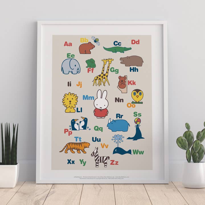Miffy - Alphabet With Animals - Stampa artistica premium 11 x 14» per la vendita all'ingrosso da parte di Star Editions