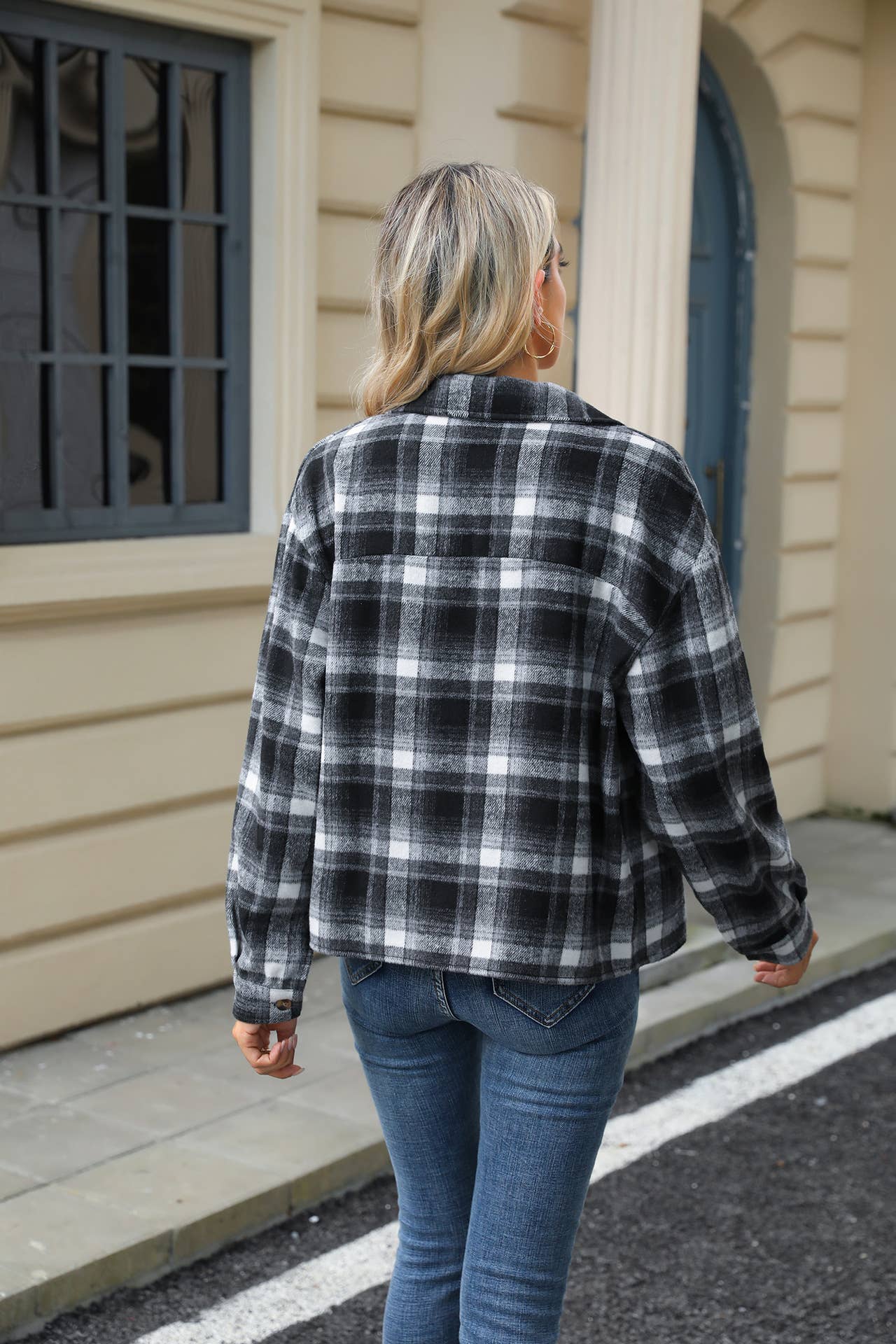 Lily Clothing - Wholesale Shirt Jacket/Shacket - Women's - LONG-SLEEVED PLAID WOOL JACKET WITH BAGGY POCKETS6