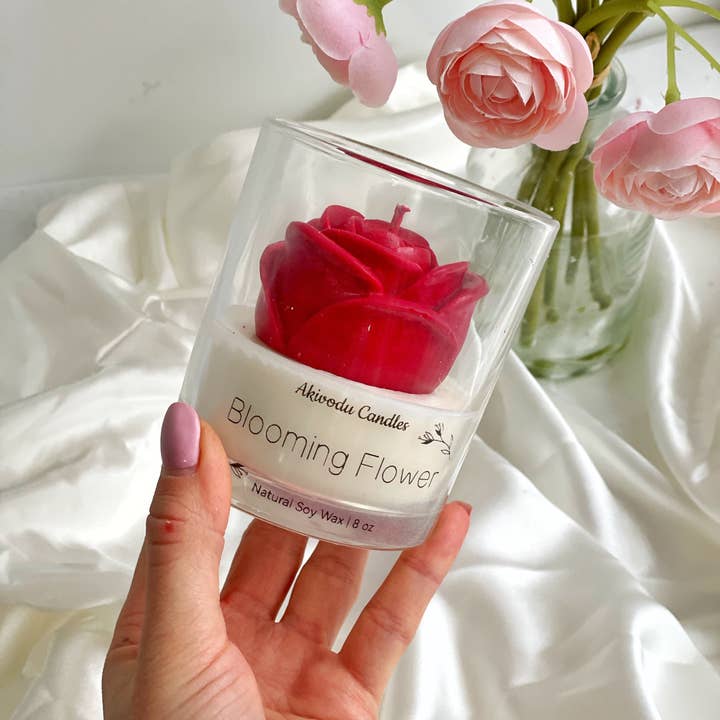 Akivodu Candles – wholesale Novelty candle – Blooming Rose Candle 8 oz - Multi-color, floral scent9