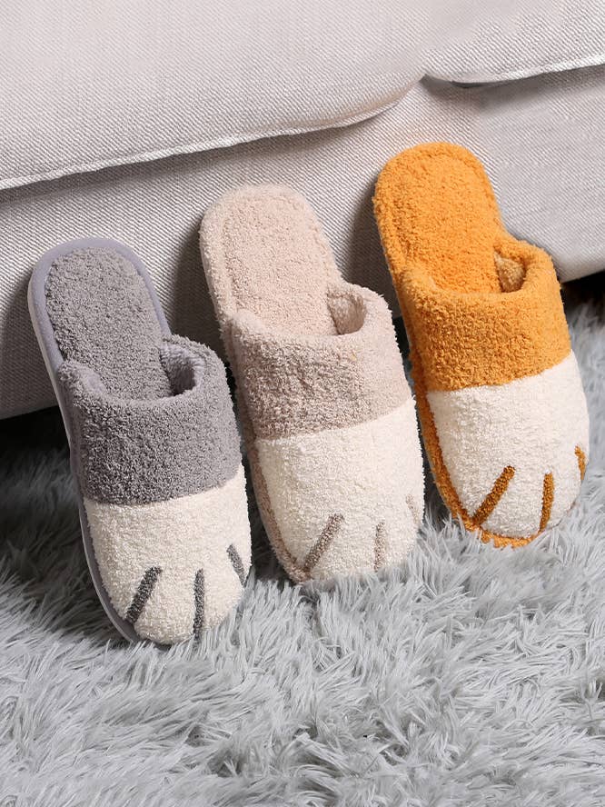 Hana – wholesale Slippers – Women's – Cat Paw Slipper
