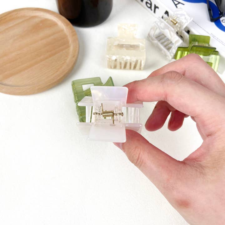 TheDivaSoap - Wholesale Hair Clip - Women's - Acetate Square Hair Clips Multicolor Small Claw Clip7