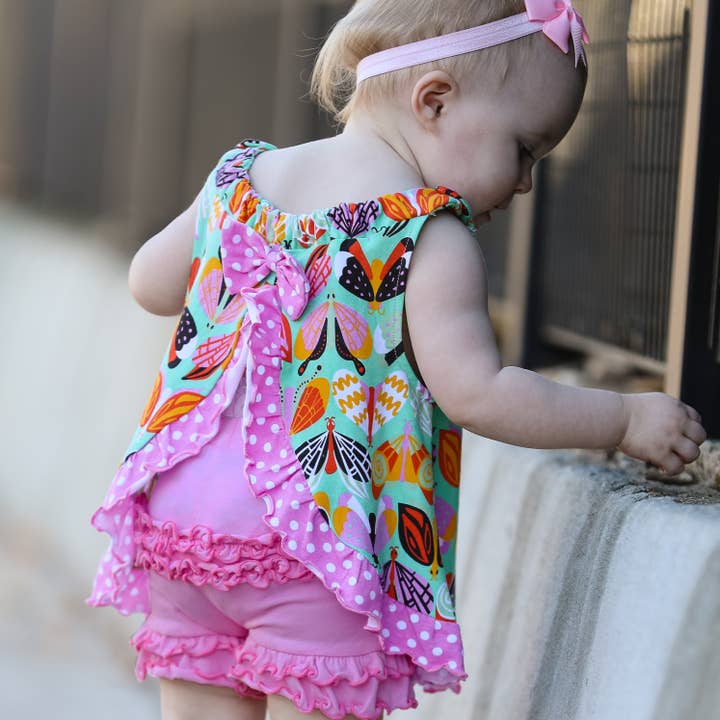 AnnLoren – Großhandel Shorts – Kinder – Annloren Po Shorts für Babys und große Mädchen mit Rüschen, rosa, Sommer2