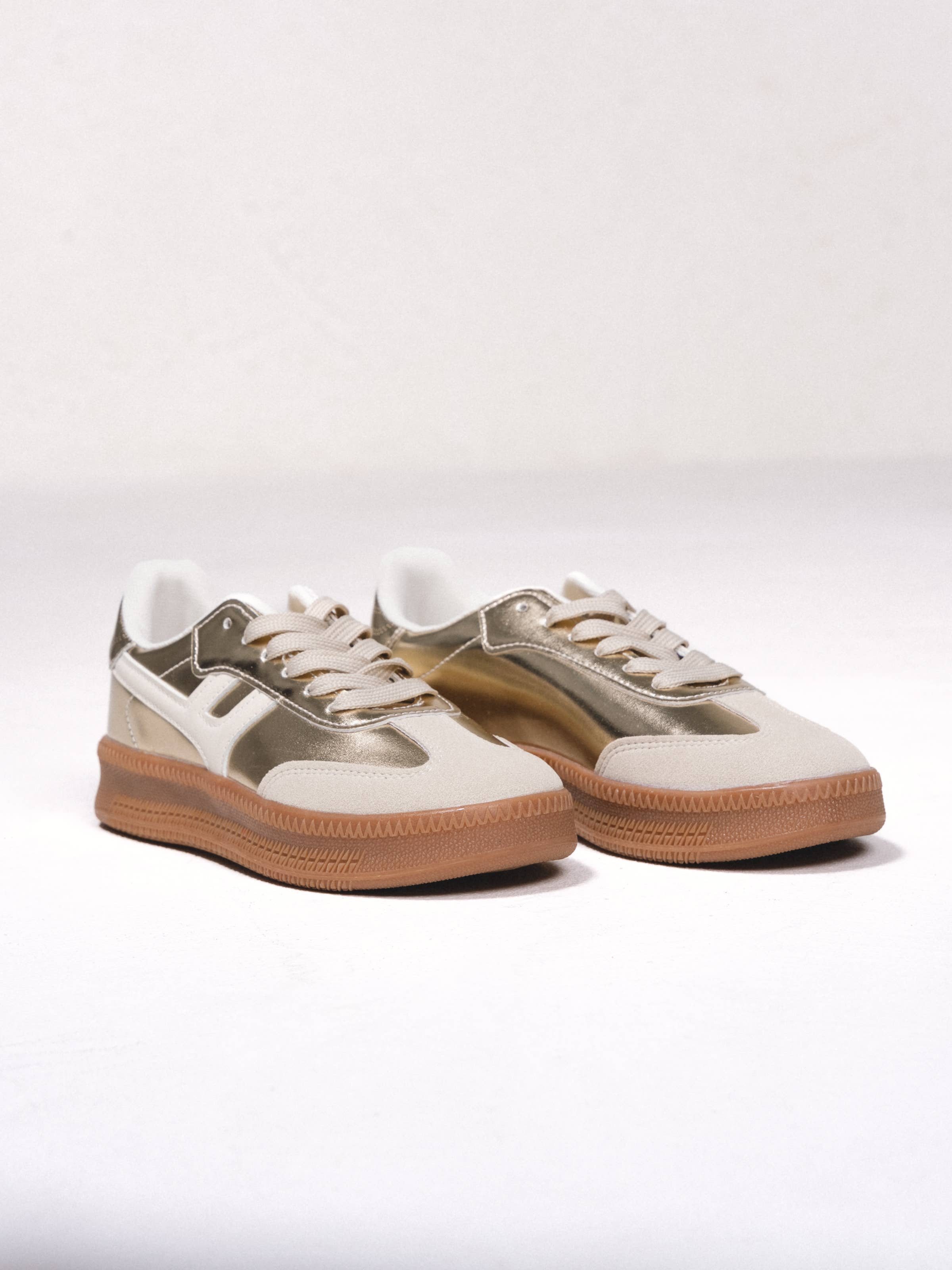 Oro Scarpe da ginnastica metallizzate con suola a contrasto in vendita all'ingrosso su Faire1