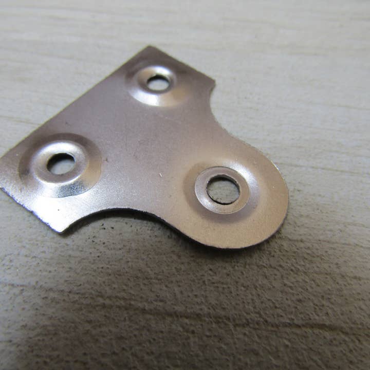 Pacote de 10 placas de espelho de imagem prata cabeça redonda de 32 mm por atacado de IronmongeryWorld