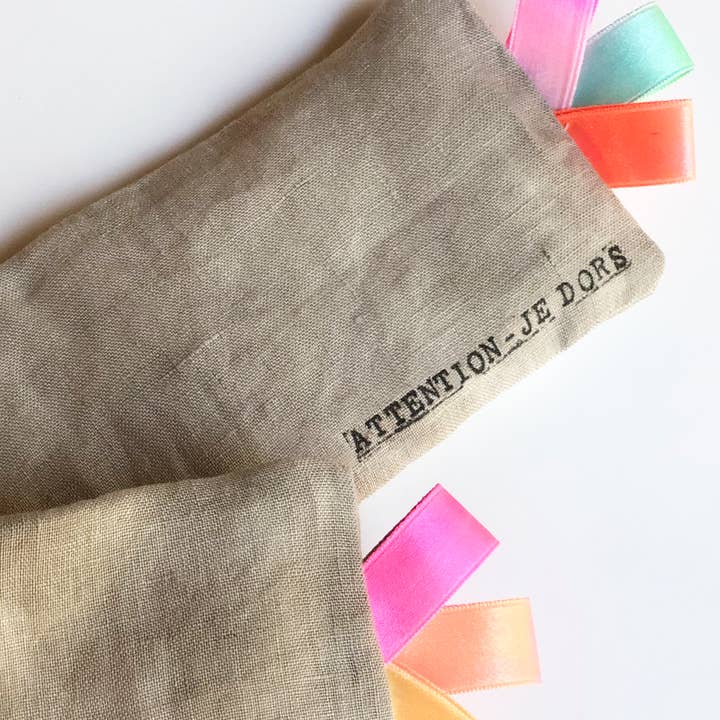 Blanco Cojín relajante para los ojos -Lino/lavanda- personalizable de venta al por mayor en Faire