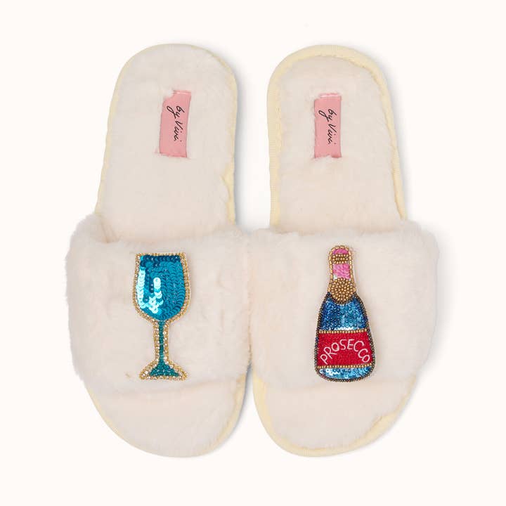 Pair of Brooches: Prosecco for wholesale by by Vivi.