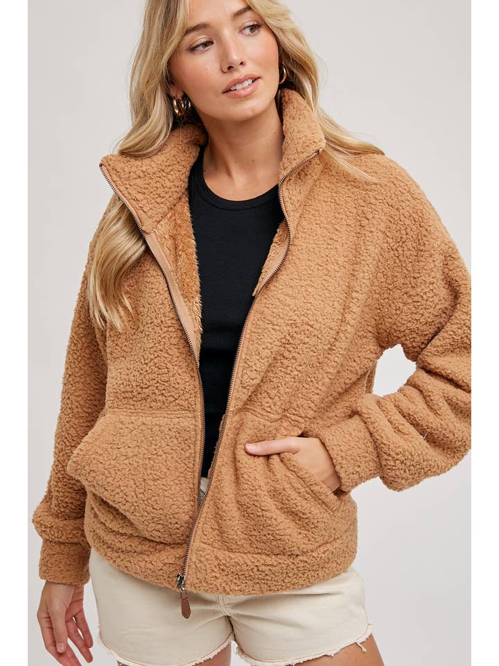 Bluivy – Großhandel Jacke – Damen – JACKE AUS LAMMFELLIMITAT