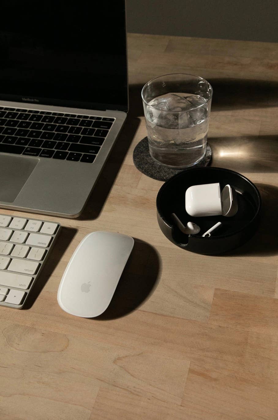 Graf Lantz – wholesale Underlägg – Kobon Läder Rund Bricka - Svart2