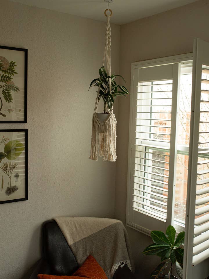 "Dionysus" Plant Hanger for wholesale by Macra Madam