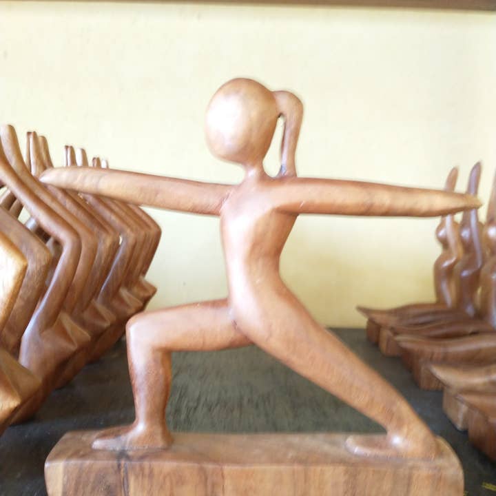 Ubud Glass – wholesale Sculpture – Hand carved Yoga pose figurine sculpture