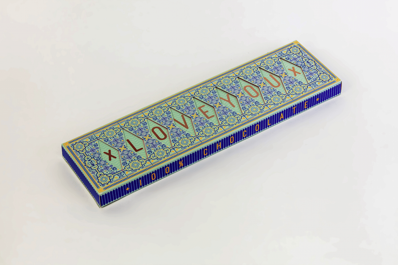 Uitgeverij Snor - Wholesale Chocolate Bar - Box Assorted Milk (12 pcs)4