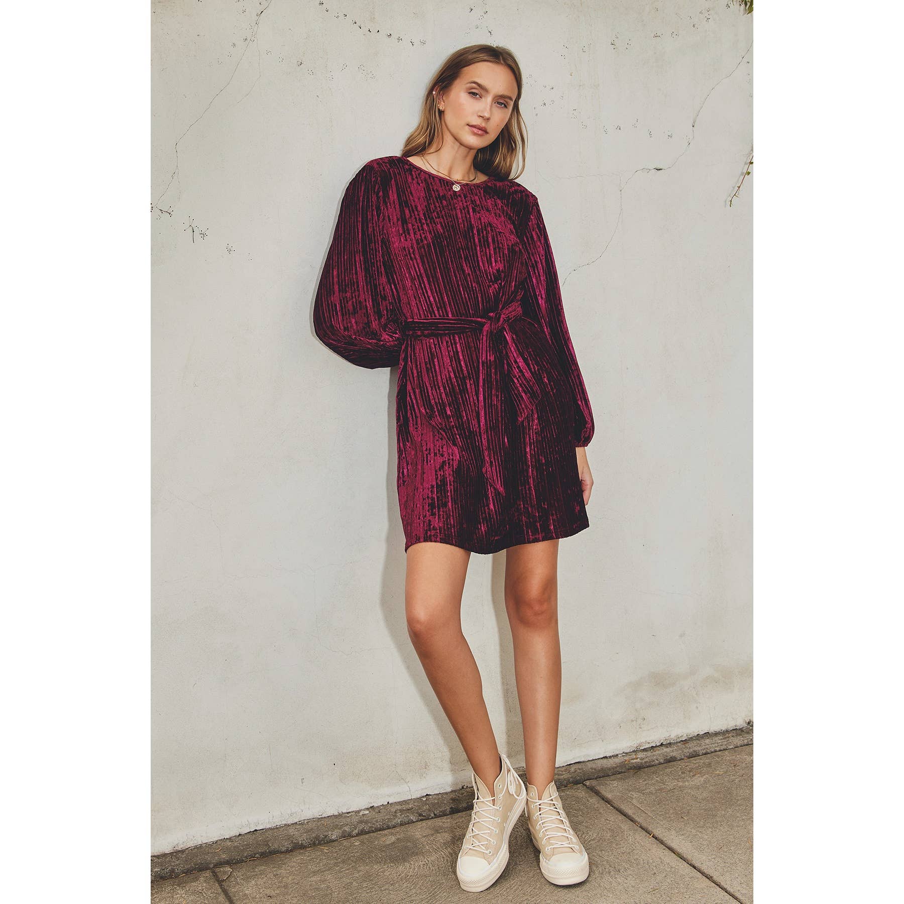 Dress Forum - Vendita all'ingrosso Vestito - Donna - Abito con cintura a fusciacca con scollo alto in velluto18