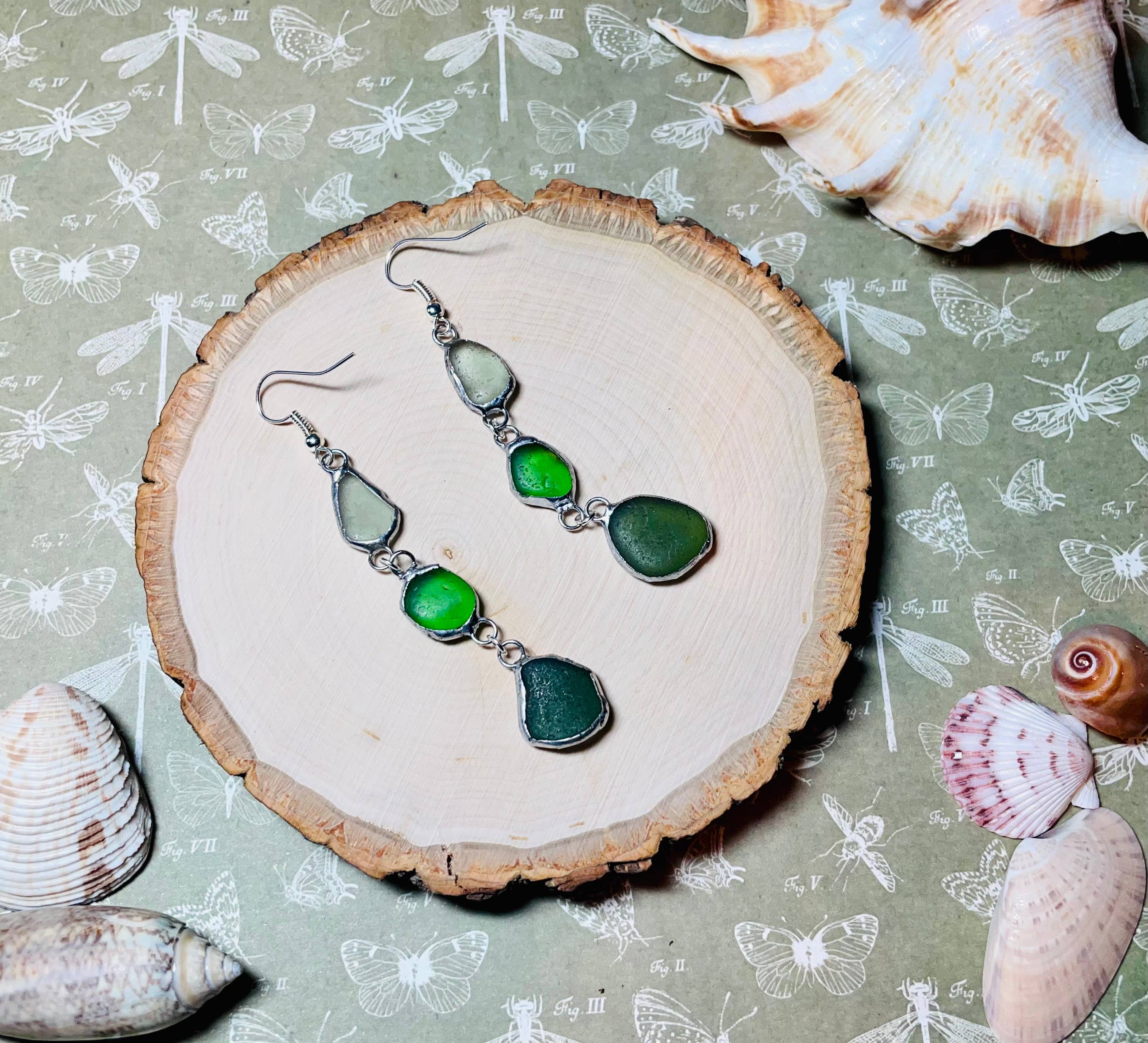 Cyn Elizabeth Studios - Wholesale Hangende/ronde oorbellen - Oorbellen van Zeeglas met Geschuurde Rijen5