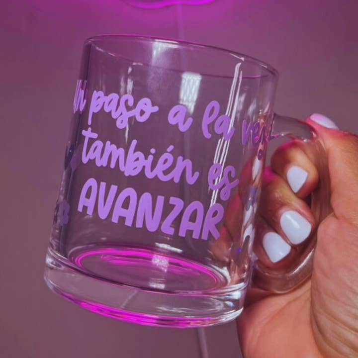 En steg i taget mugg för wholesale av Konfetti & Co