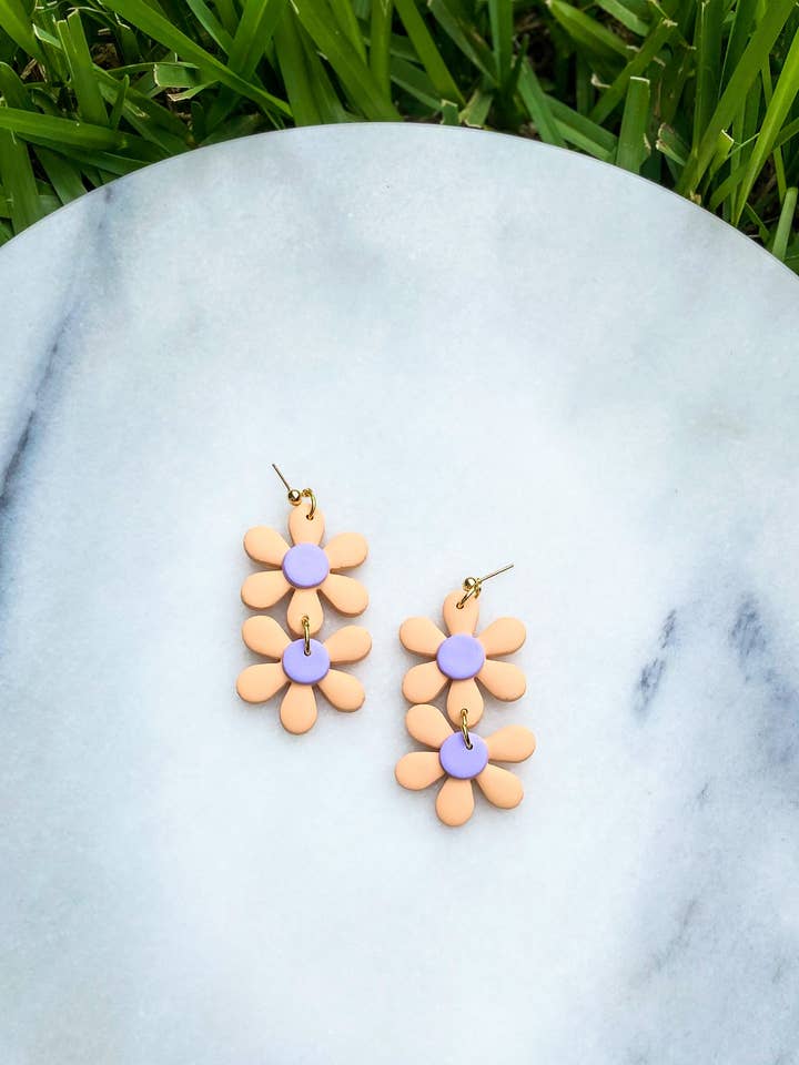 Chaîne Spring Daisy pour la vente par PGB Clay Designs