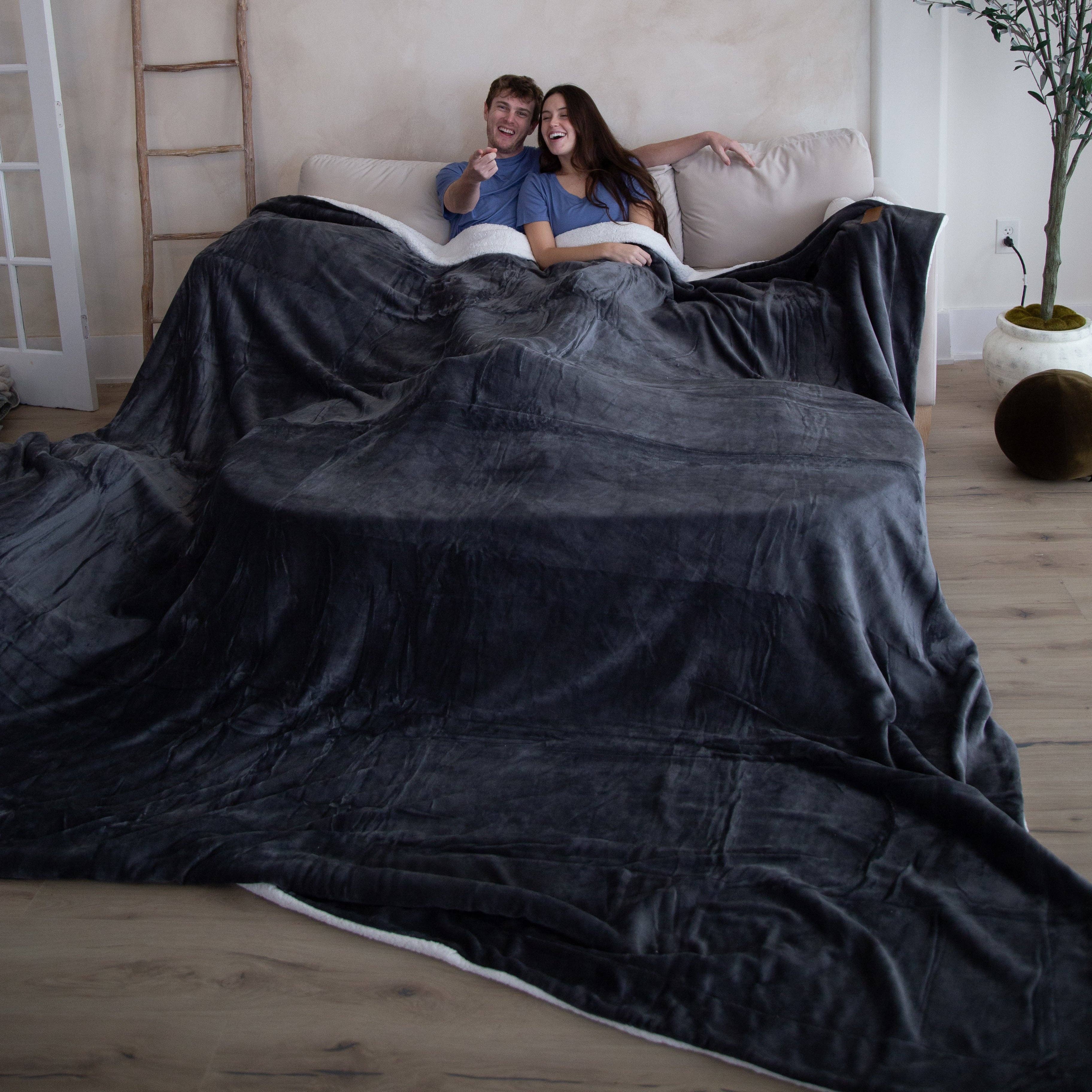 KozyUp - Wholesale Bedding Blanket - Cloud 9 Oversized Sherpa Blanket0