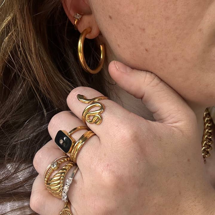 DRIP JEWELRY - Wholesale Cuff/Wrap Earrings - Gold Baguette CUFF earring9