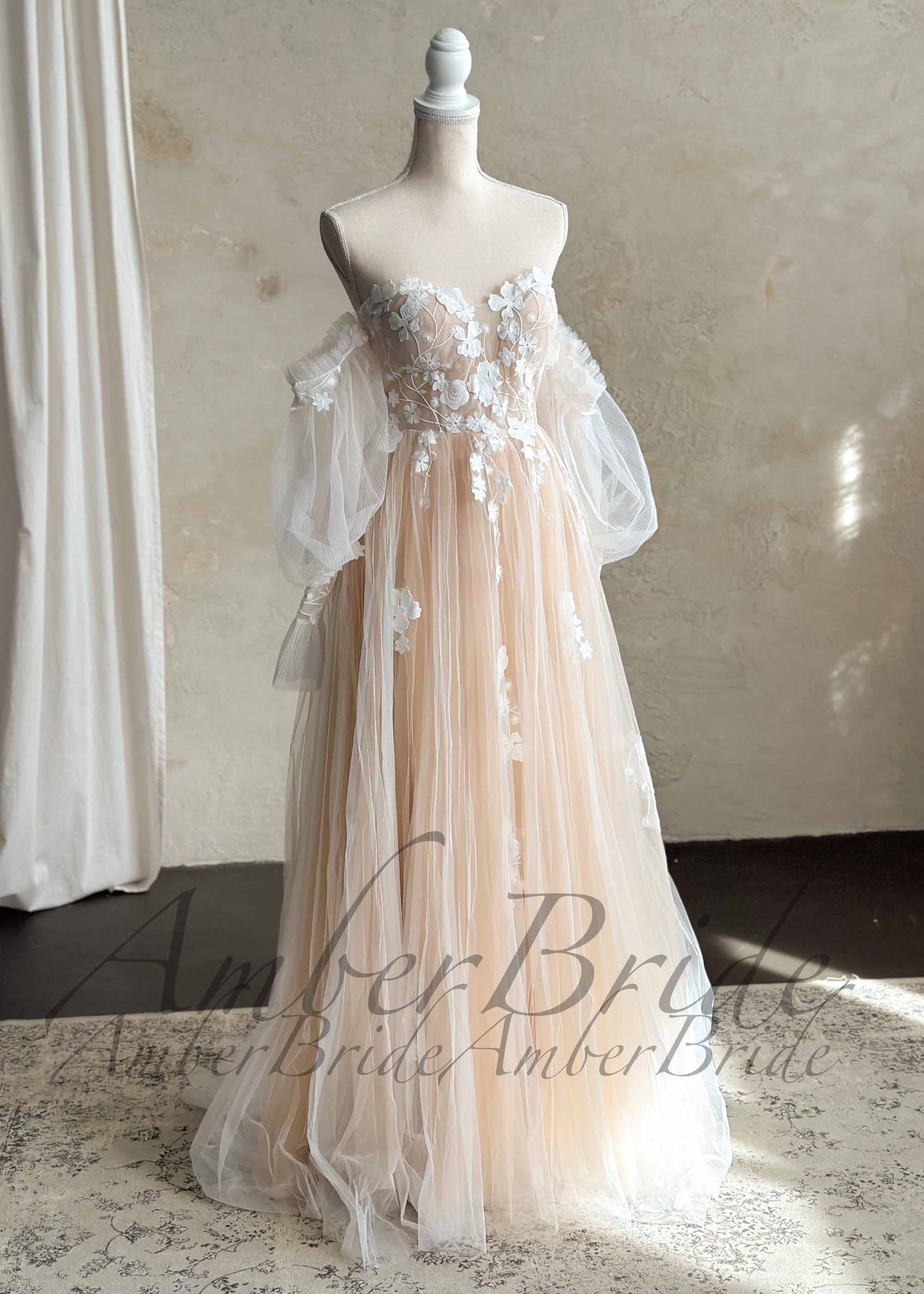 Amber Commerce Group, MB - Wholesale Gown - Women's - Rustic A-Line Wedding Dress with Flower Appliques and Long Puffy Sleeves4