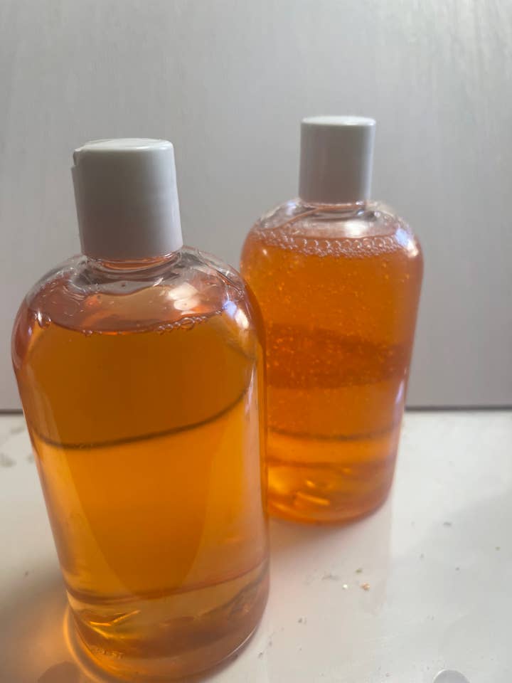 NETTOYANT POUR LE CORPS À L'HIBISCUS pour la vente par Flawlessly fabulous