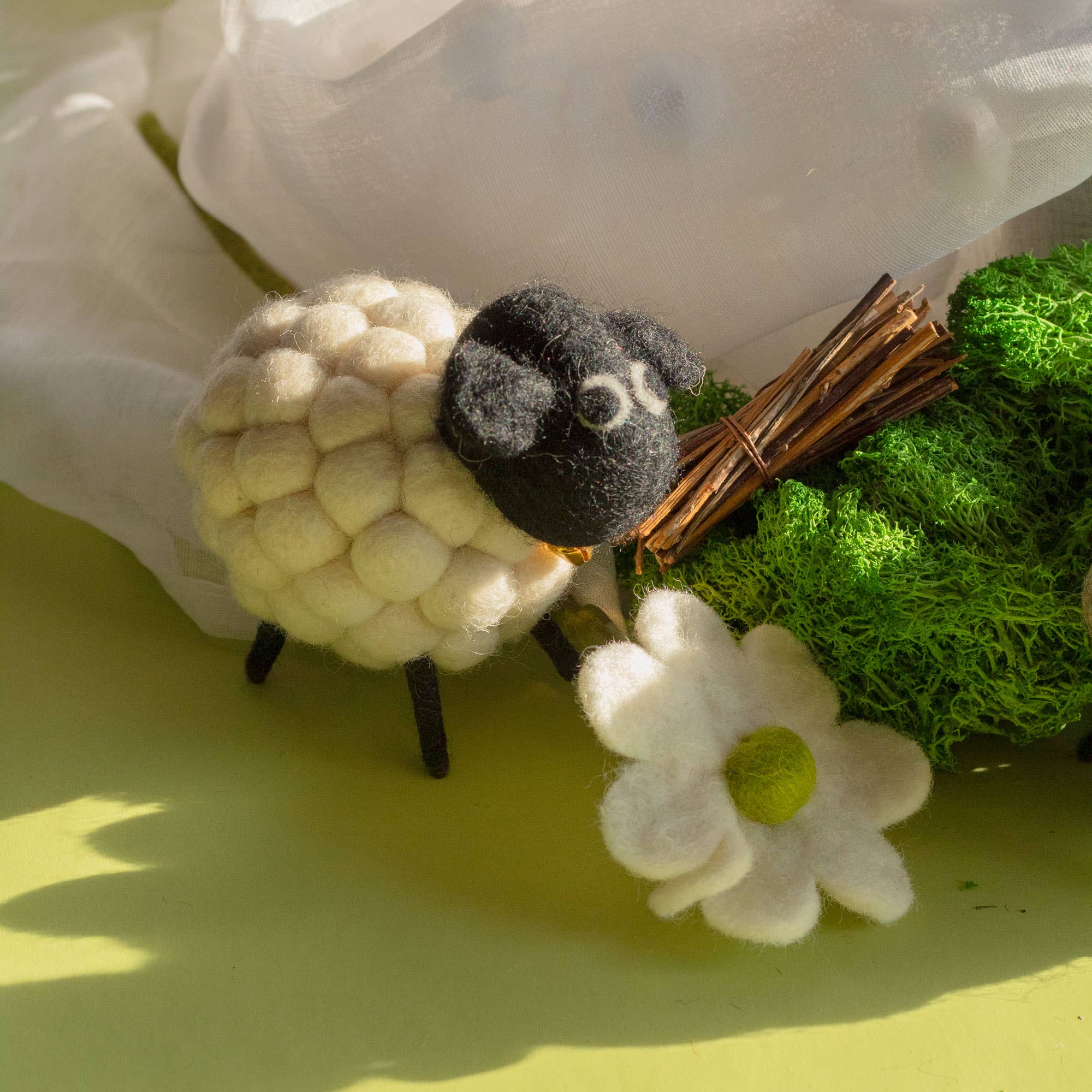 AWGifts Europe - Vendita all'ingrosso Set di giocattoli - Bambini - Pecorelle Artigianali in Feltro Multicolori15