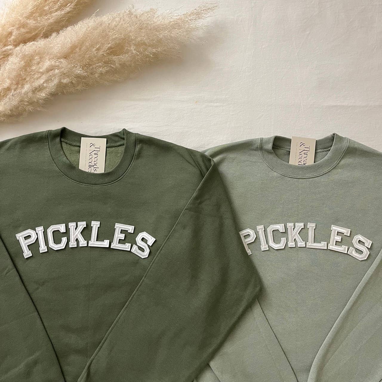 Threads And Needles, INC. – wholesale Sweatshirt - Unisex – PICKLES Tröja0