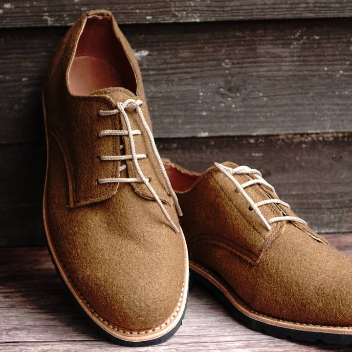 Scarpe Andes Burel - Camel per la vendita all'ingrosso da parte di By The Mountain - Portuguese Handmade Footwear