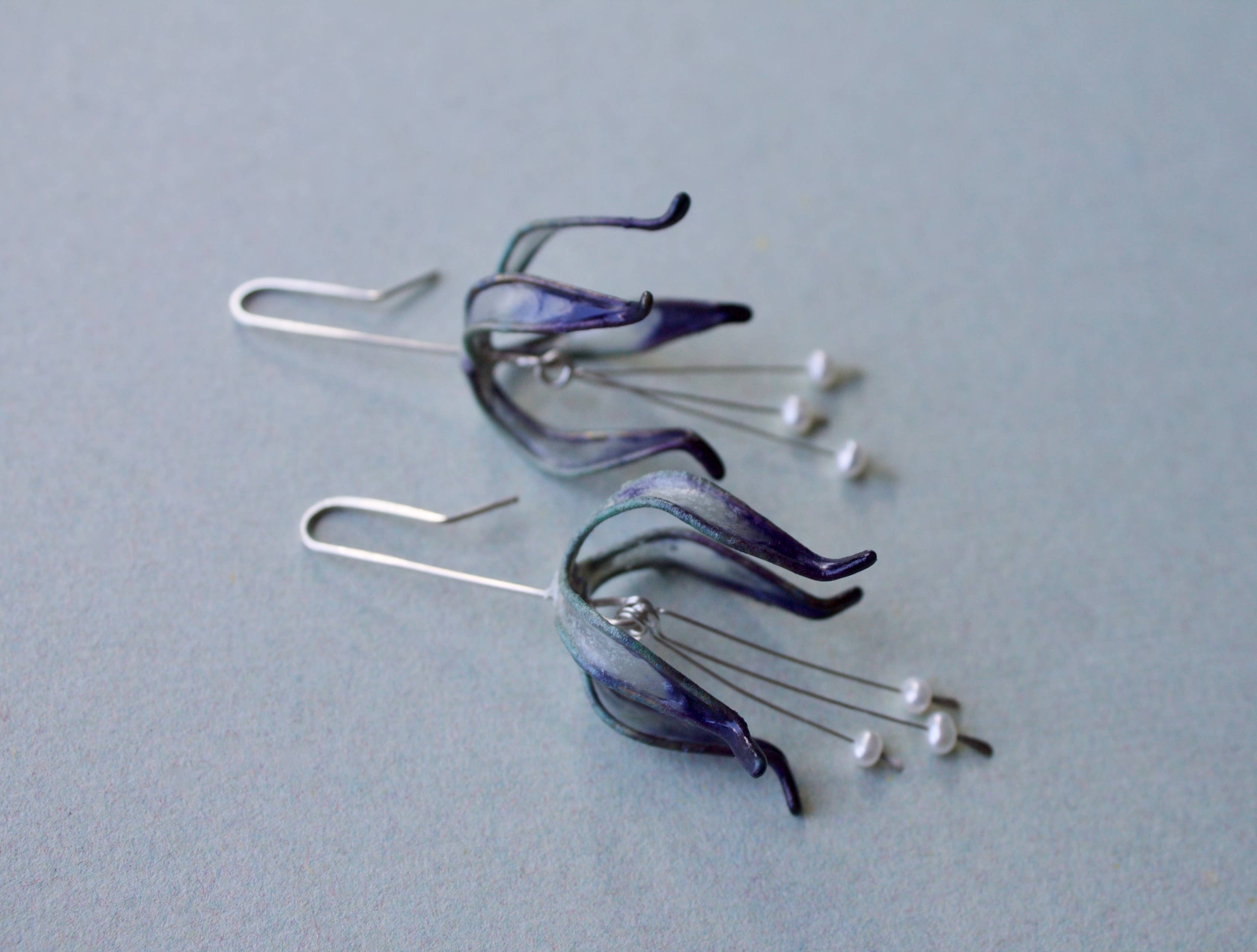 Verso - Wholesale Dangle Earrings - Lily Earrings, Sterling Silver, Large1