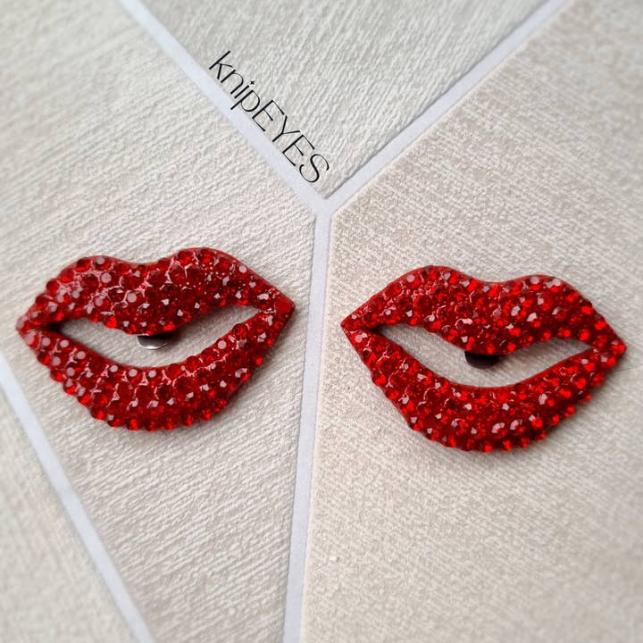 knipEYES - Wholesale Shoe jewellery – Women’s - Shoeclips & Fashionclips KISS - LIPS (per pair)5