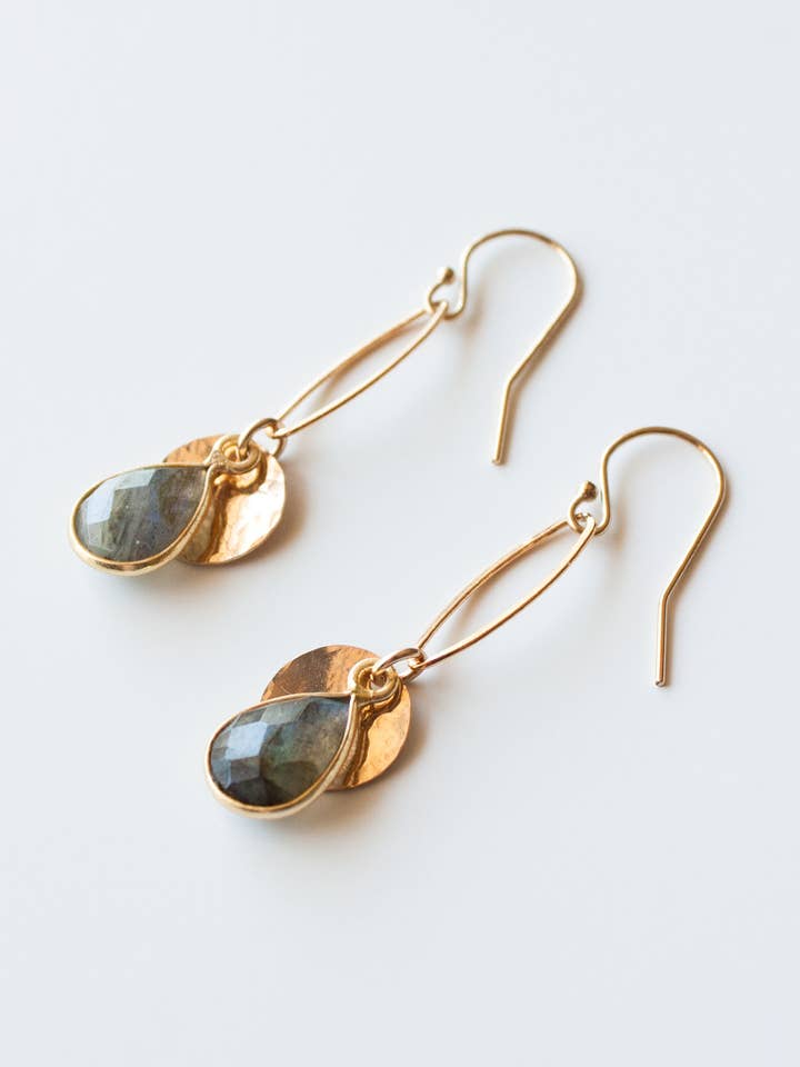 Brincos Addy Shield Marquis por atacado de Pure Indigo Design