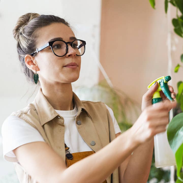 Plant Posse - Venta al por mayor Pendientes colgantes - Pendientes colgantes con planta de máscara africana1