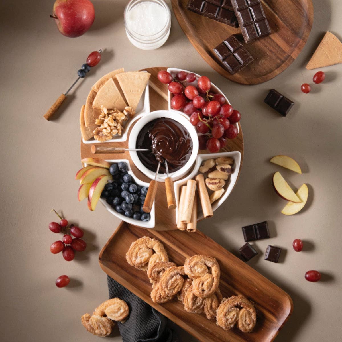 Andrea House - Wholesale Decorative Tray - Acacia wood decorative tray2