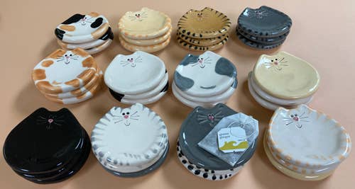August Ceramics - Wholesale Jewelry Dish - 3" Assorted Ceramic Cat Dishes by the Dozen2