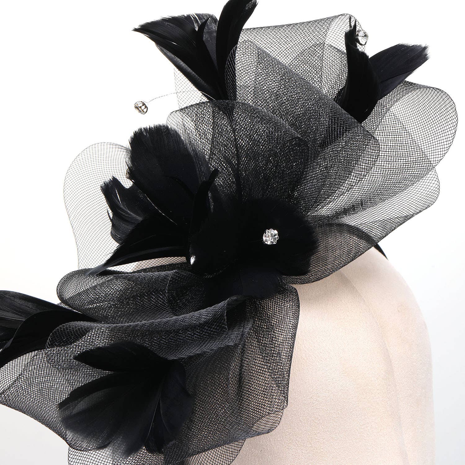 PEACH ACCESSORIES – wholesale Fascinator hat – Women's – Royal Ascot Feather Fascinator with Bow TGNV50455
