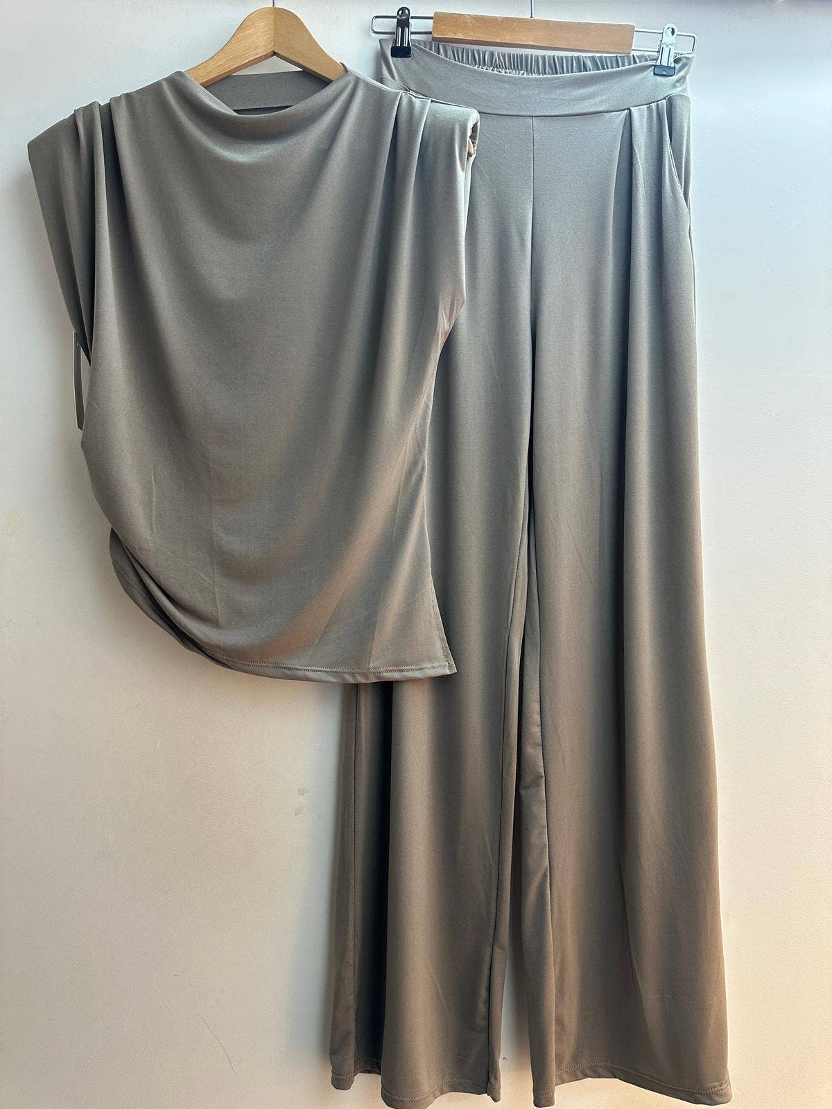 LORIANE - Vente Ensemble haut et pantalon (PAS d'intérieur) - Femme - 10064 Ensemble uni2