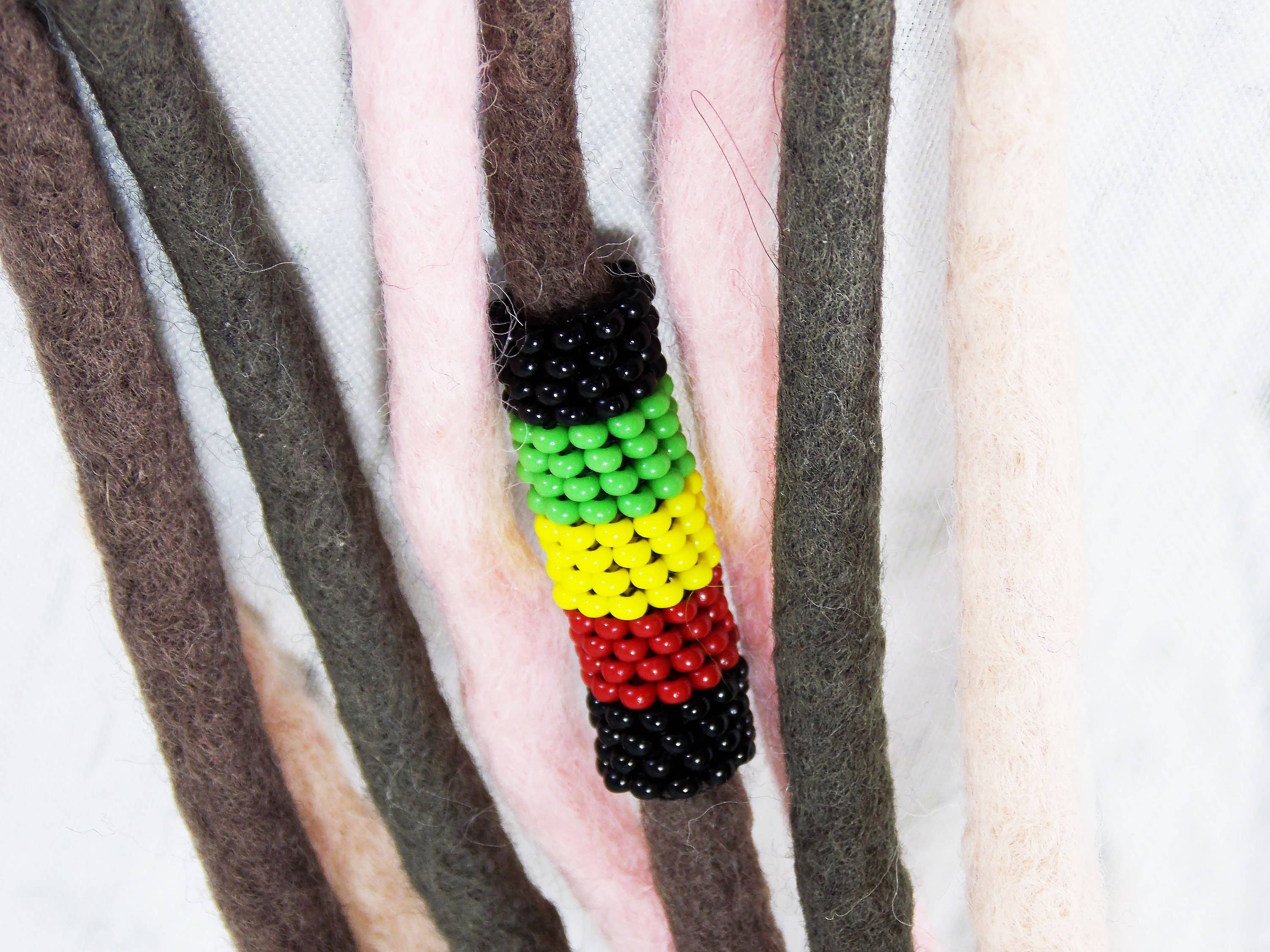Ninolia – Großhandel Haarschmuck-Set – Demen – Dread Bead Rasta-Perlen für Locs Jamaika-Flagge Dreadlock-Perlenmanschette Dreadlock-Schmuck Rasta-Haarschmuck Rasta-Haarschmuck Rasta-Haarschmuck Rasta-Haar-Zopf-Manschette5