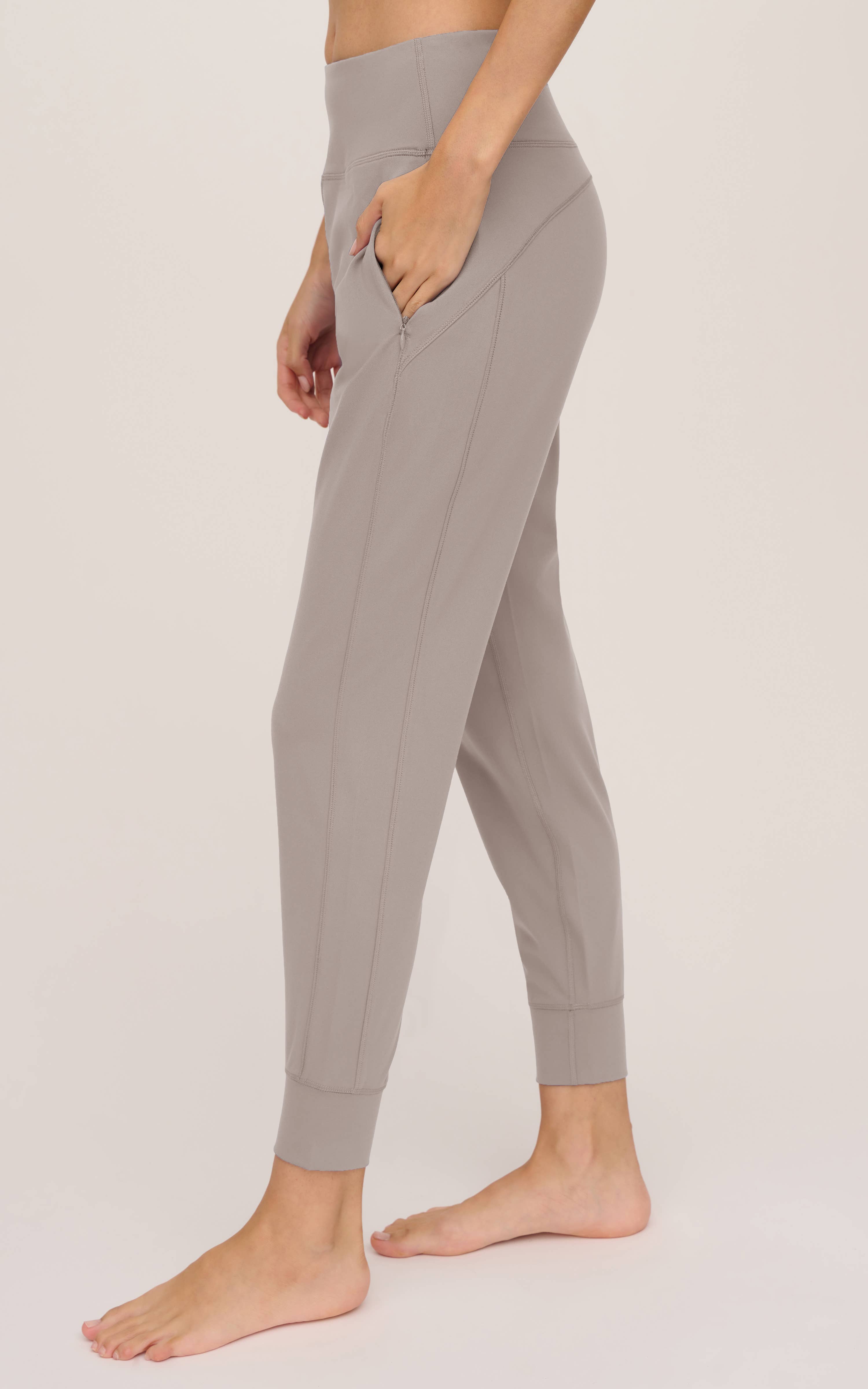 90 Degree by Reflex & Yogalicious - Vendita all'ingrosso Pantaloni sportivi/da jogging - Donna - Pennello da donna Inside Relaxed Fit Jogger per tutti i giorni9