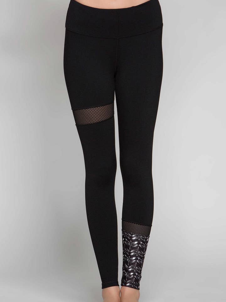 Legging en treillis pour la vente par Titika Active