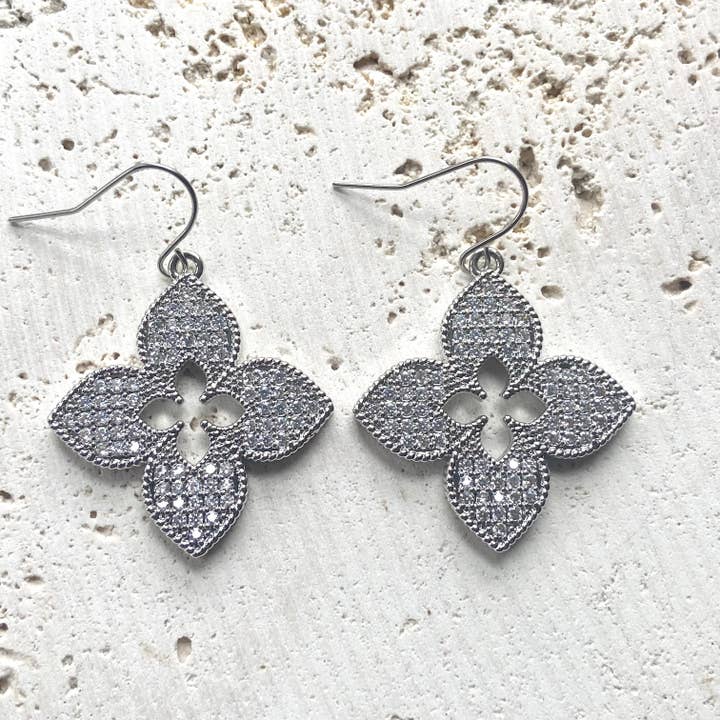 VB&CO Designs Handmade Jewelry - Venta al por mayor Pendientes colgantes - Trébol cuadrifolio, tienda de joyas de diseño, moderna 5