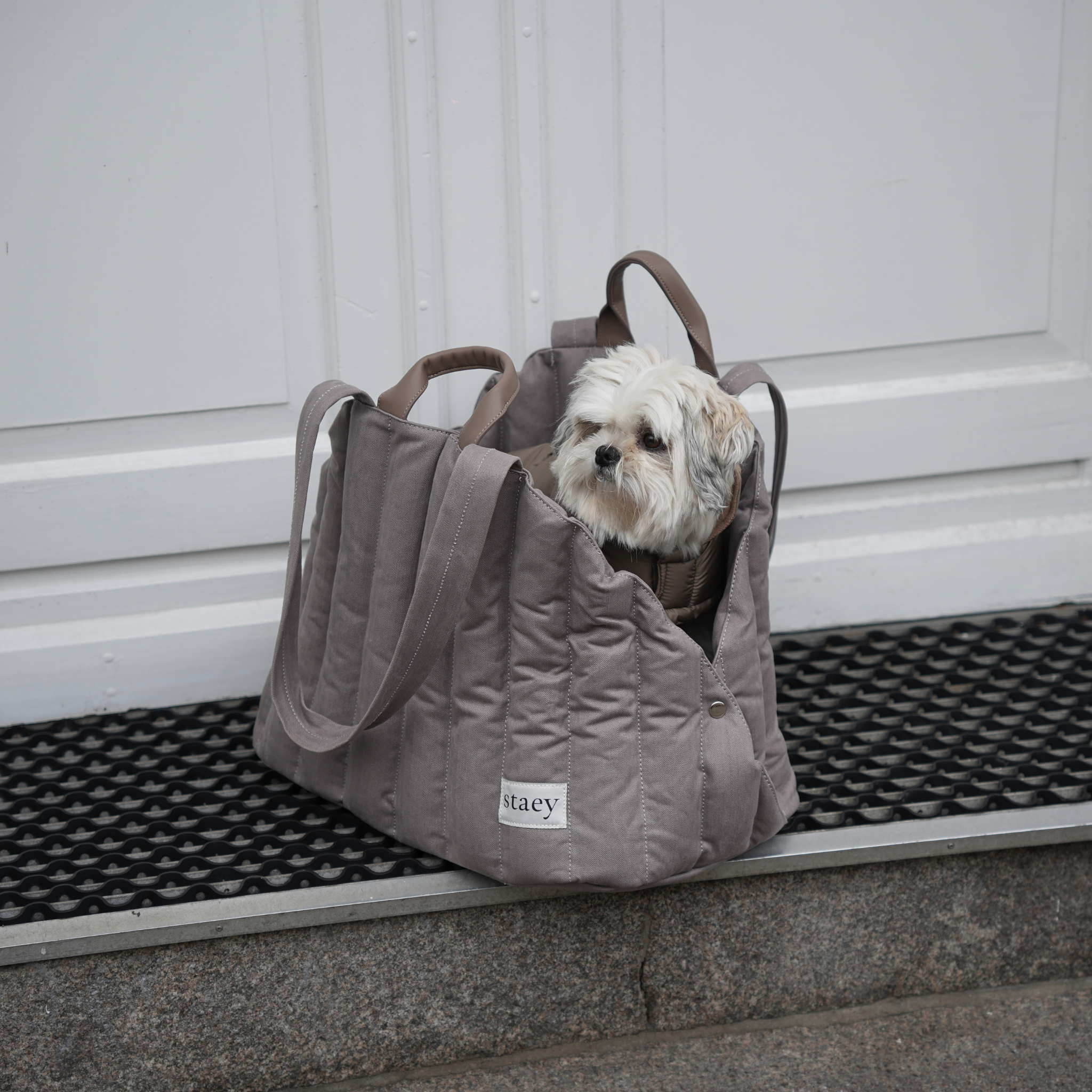 Staey – wholesale Pet carrier – Dog – Carrier Bag Elva | Taupe5