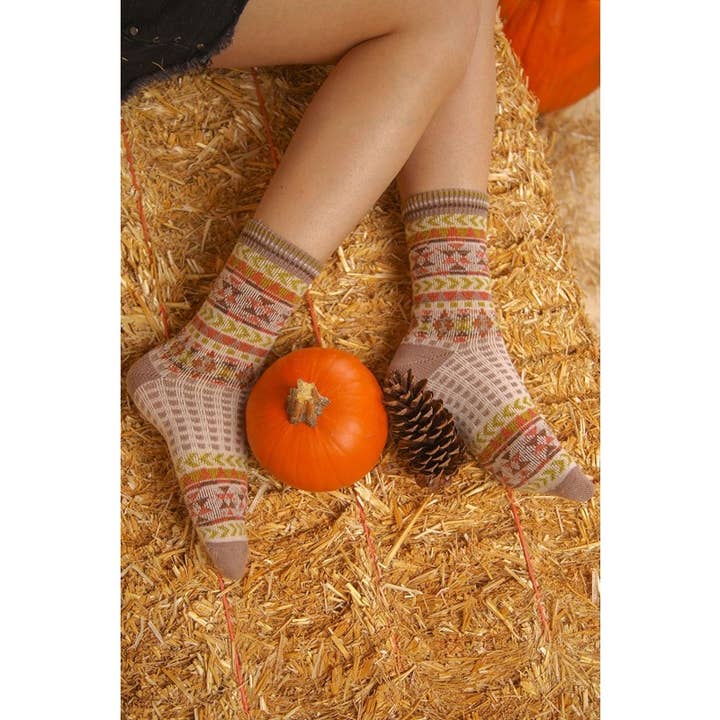 Geometric Graphic Crew Socks for wholesale by IVE