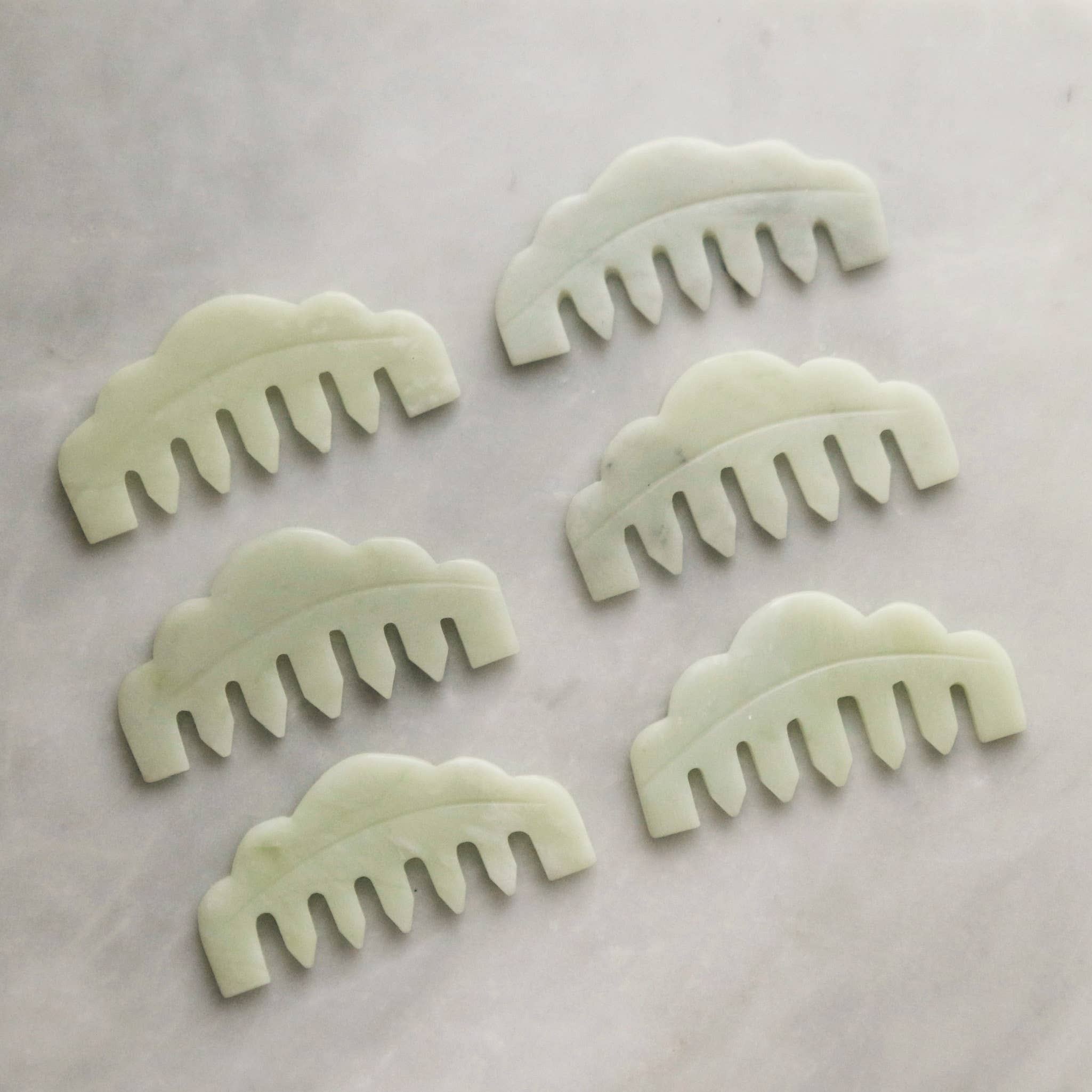 Mount Lai - Wholesale Gua Sha Tool - The Jade Massaging Gua Sha Comb3