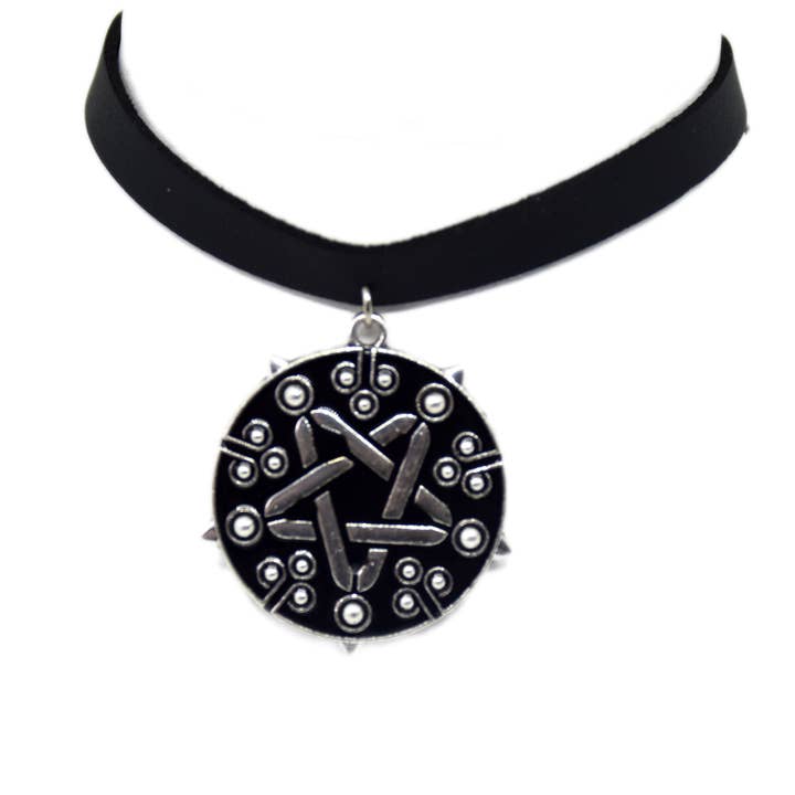 Yumiland - Wholesale Pendant/Charm Necklace - Yennefer black necklace3