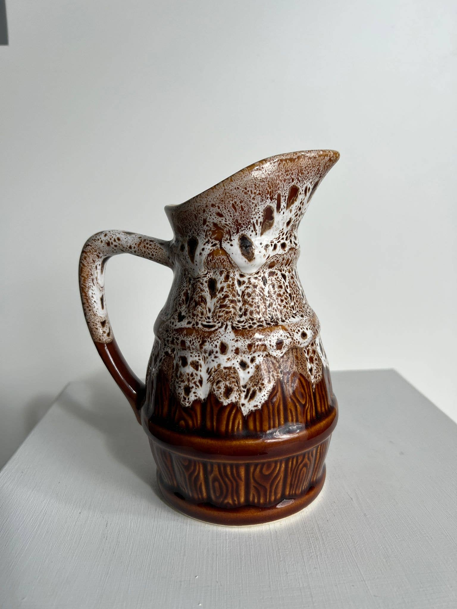 Office Objets – Objeto de mesa decorativo por atacado – Pequena jarra decorativa cerâmica vidrada com motivo de barril de cerveja18