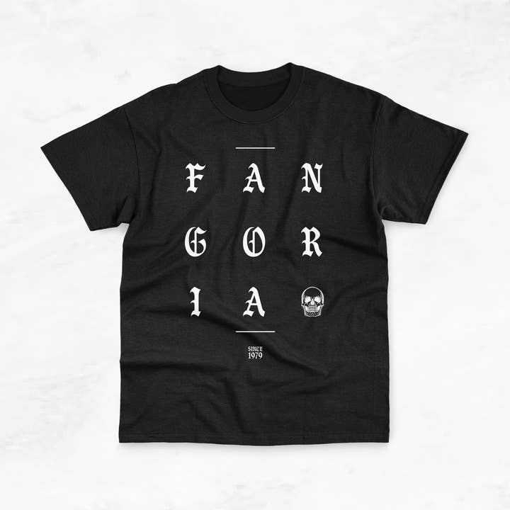 Camiseta FANGORIA Blackletter por atacado de FANGORIA