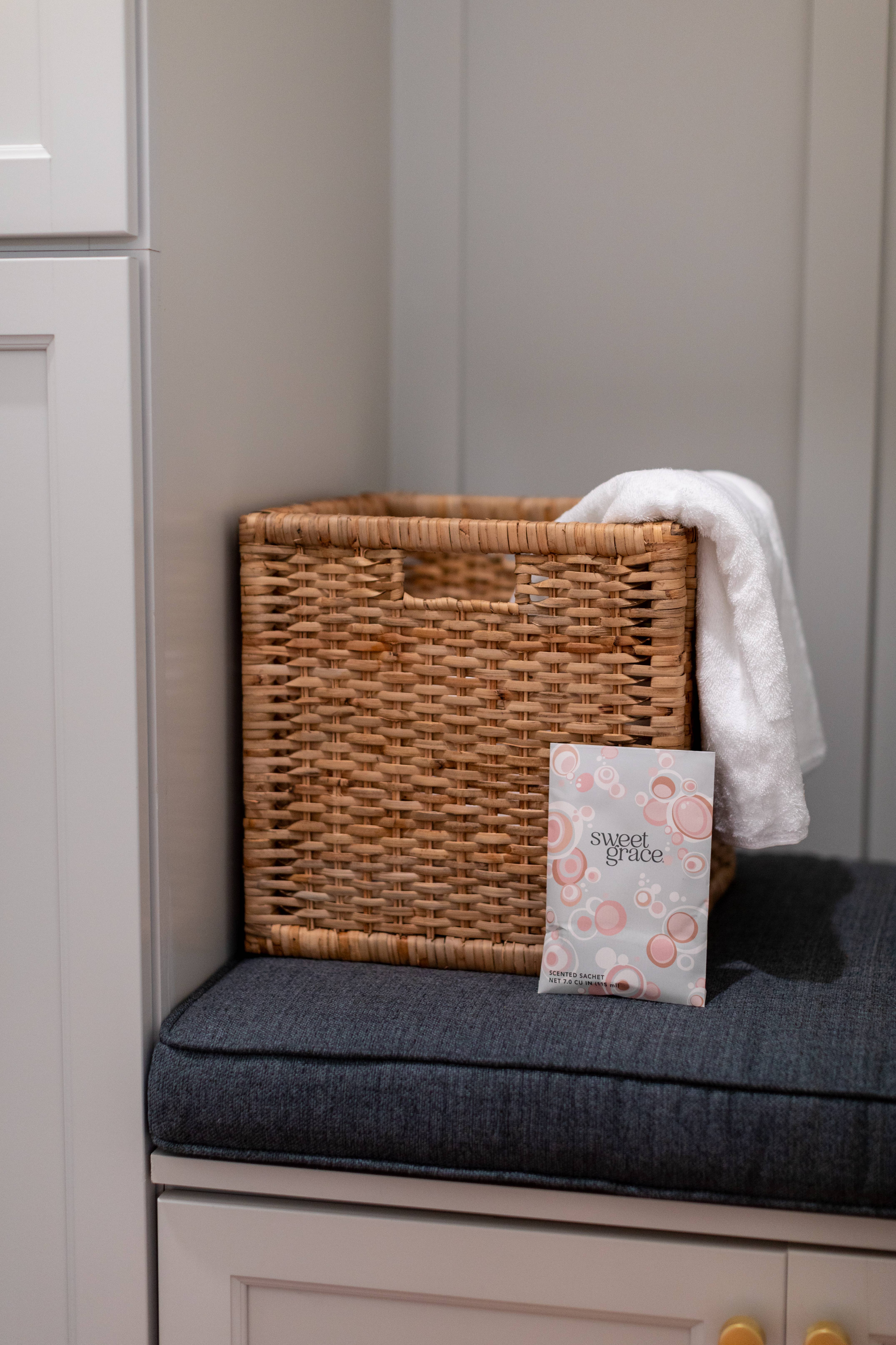 Bridgewater Candle Company - Wholesale Sachet - Sweet Grace Modern Bubble Sachet 9 Pack10