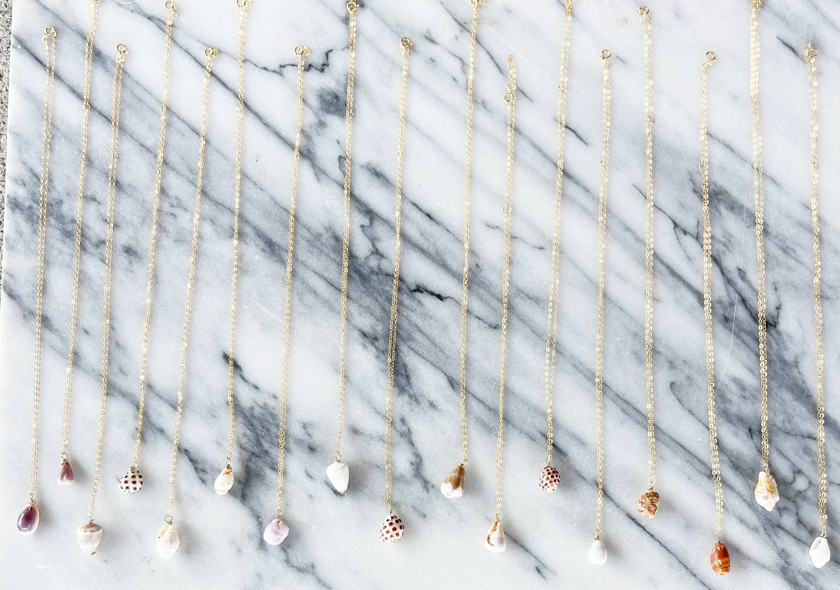 Flotsam & Co. Hawaii - Wholesale Pendant/Charm Necklace - *BESTSELLER* Mini Hawaii Shell Necklace5