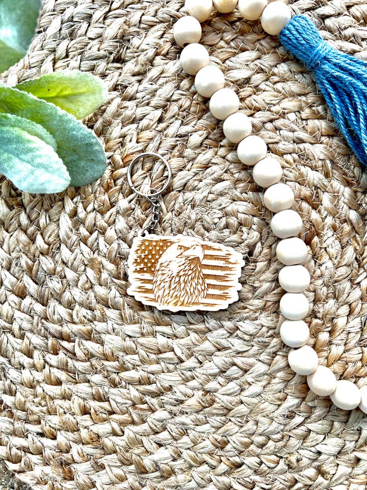 Llavero bandera americana con águila para venta al por mayor de Ashleys Designs Wholesale