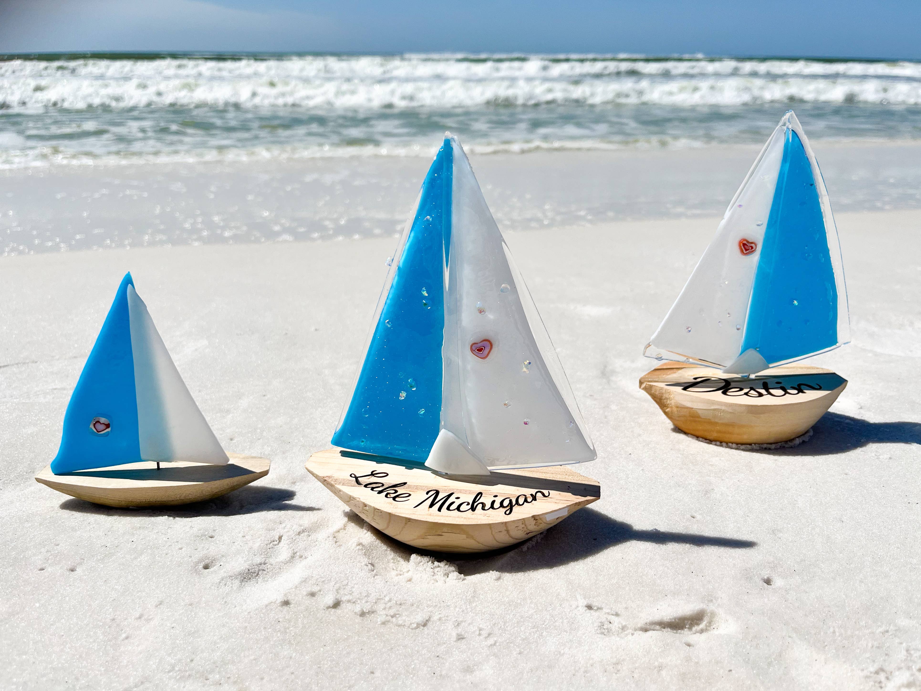 Alexa K - Wholesale Decorative Tabletop Object - Customizable Boat Fused Glass Artwork Gift Souvenir5